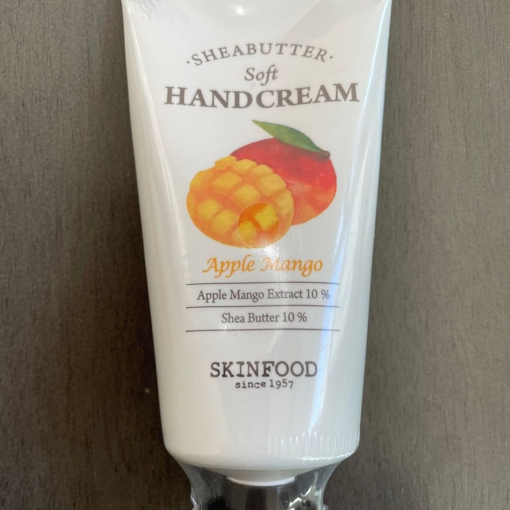 SKINFOOD - Shea Butter Soft Hand Cream (Apple Mango) 80ml
